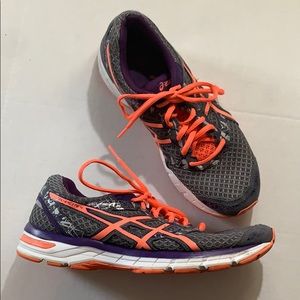ASICS Gel Excite 4 T6E8N women’s 8.5 sneakers